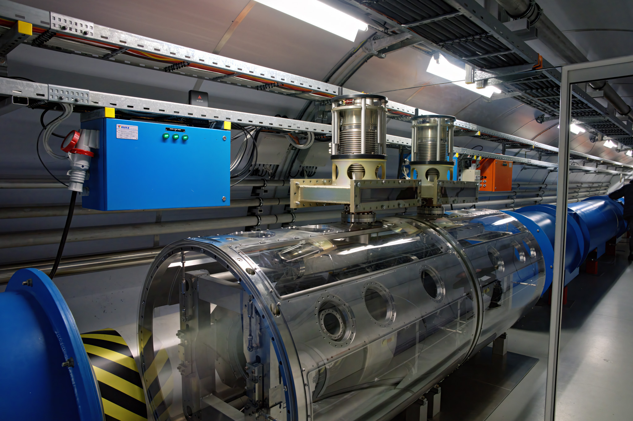 Cern-0004